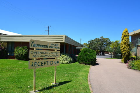 Emmanuel Holiday Apartments - Accommodation Bookings 3
