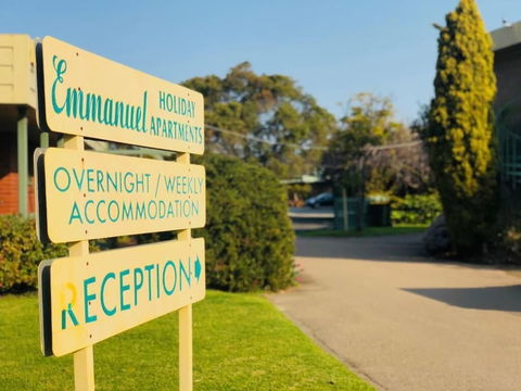 Emmanuel Holiday Apartments - Accommodation Bookings 4