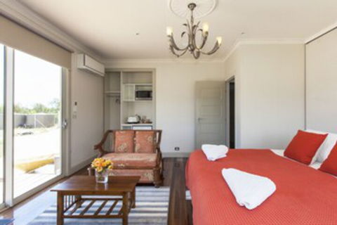 Aurora Manor Rooms - Accommodation Bookings 0
