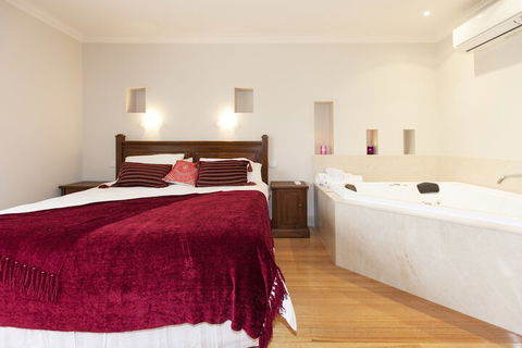 Aurora Manor Rooms - Accommodation Bookings 4