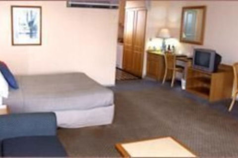 Young Federation Motor Inn - Accommodation Bookings 1