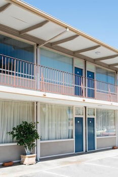 Bay Motel Hotel - Accommodation Bookings 4
