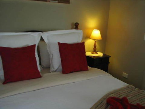Leafield Cottages - Accommodation Bookings 4