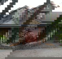 The George at Yering - Accommodation Bookings