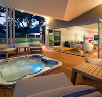 Cinque - Accommodation Bookings