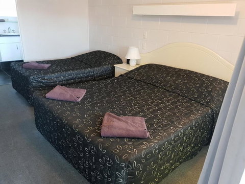 Warrego Motel - Accommodation Bookings 2