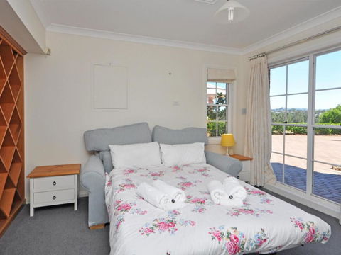 Beggars Bridge Vineyard Homestead W / Pool + Wifi + Tennis + Vineyard - Accommodation Bookings 3