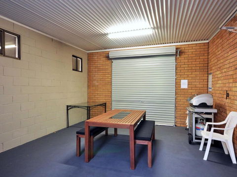 The Studio On The Lake At Fishing Point Lake Macquarie Honestly Put The Line In & Catch Fish - Accommodation Bookings 5