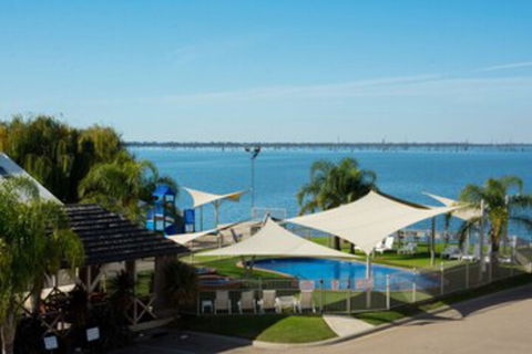 Lake Edge Resort - Accommodation Bookings 0