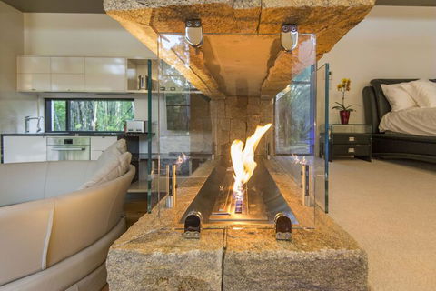 The Feathered Nest - Wildlife Retreat - Accommodation Bookings 1