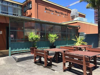 Harp Hotel - Accommodation Bookings 6