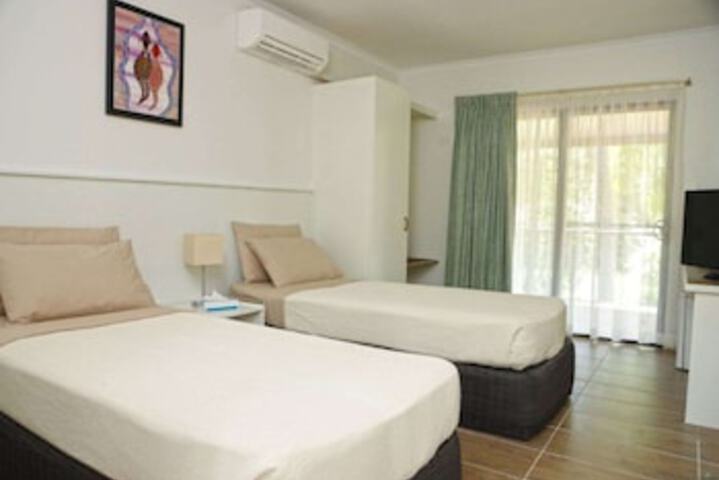  Accommodation Bookings