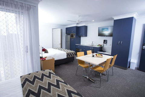 Altitude Motel Apartments - Accommodation Bookings 2