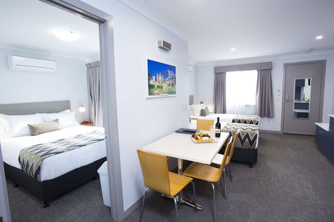 Altitude Motel Apartments - Accommodation Bookings 4