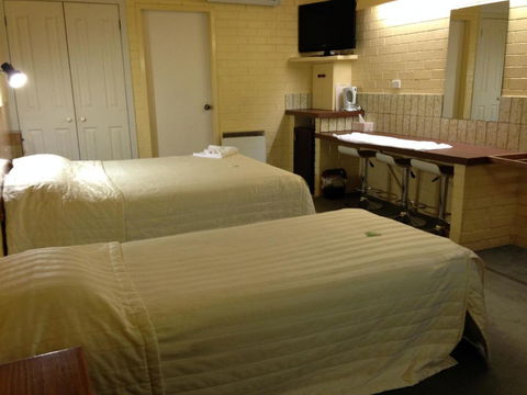 Robertson Country Motel - Accommodation Bookings 6