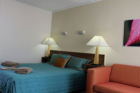 Australian Motor Homes Tourist Park - Accommodation Bookings 3