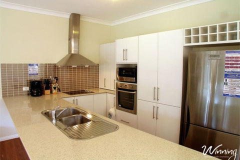 Two Beaches, 74B Blanch Street - Accommodation Bookings 4