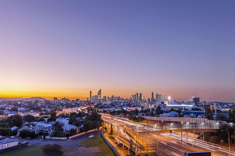 Oaks Brisbane Woolloongabba Suites - Accommodation Bookings 0