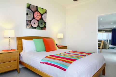 Seaview Sunset Holiday Apartments - Accommodation Bookings 6