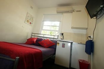 Zing Backpackers - Accommodation Bookings 6
