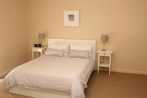 The Lighthouse Beachfront Accommodation - Accommodation Bookings 5