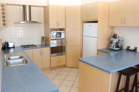 The Lighthouse Beachfront Accommodation - Accommodation Bookings 7