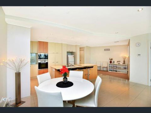Gallery Resort Apartments - Accommodation Bookings 6
