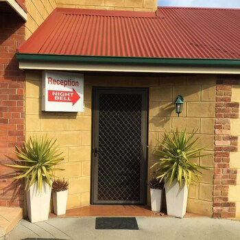 Poets Recall Motel - Accommodation Bookings 5