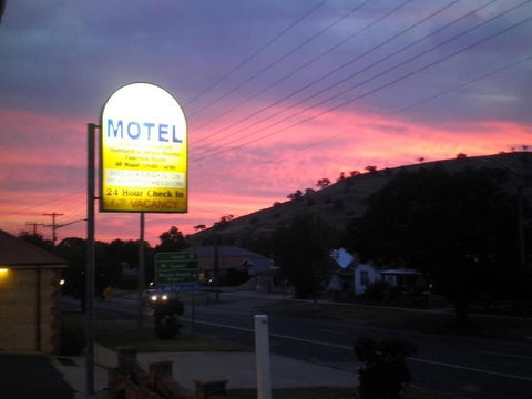 Poets Recall Motel - Accommodation Bookings 4