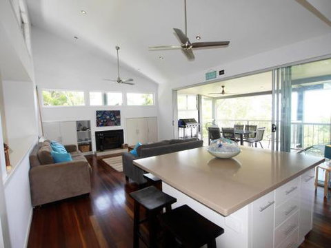 Sandbar - Accommodation Bookings 3