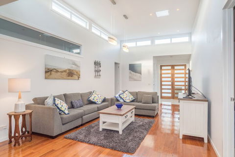 Currawong Close - Rejuvenate Stays - Accommodation Bookings 4
