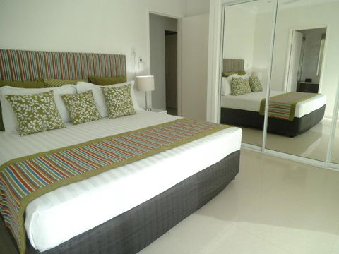Island Villas & Apartments - Accommodation Bookings 2