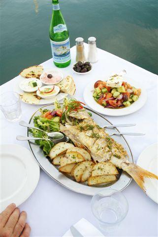 Yots Greek Taverna - Accommodation Bookings 1