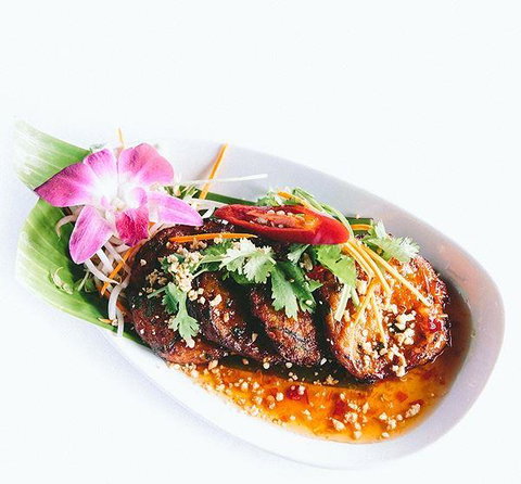 Eat Thai - Accommodation Bookings 12