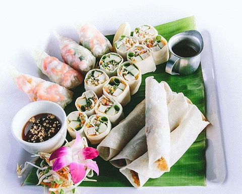 Eat Thai - Accommodation Bookings 14