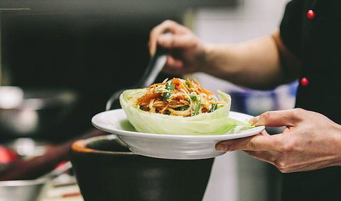 Eat Thai - Accommodation Bookings 15