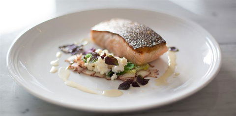 Q Dining - Accommodation Bookings 5