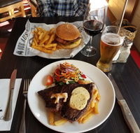 The Spotted Cow - Accommodation Bookings