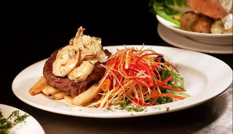 Harley Ironhorse Bar & Grill - Accommodation Bookings 13