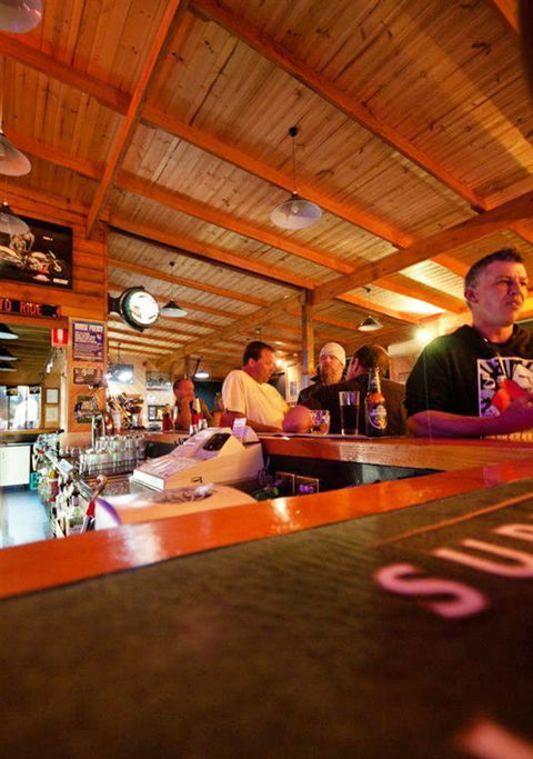 Harley Ironhorse Bar & Grill - Accommodation Bookings 14
