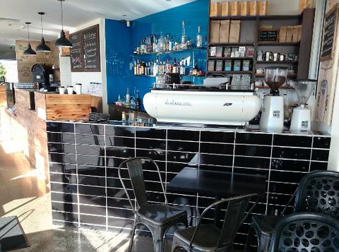 Aura Cafe Restaurant Bar - Accommodation Bookings 0
