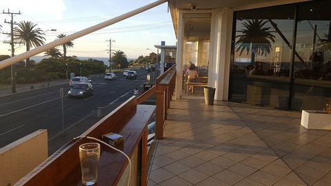 Sandringham Hotel - Accommodation Bookings 0