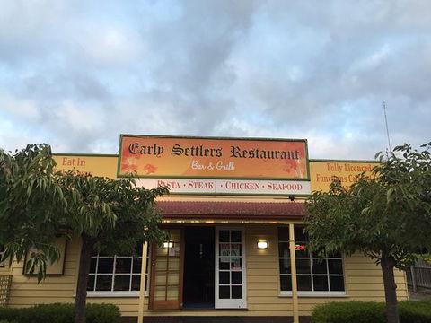 Early Settlers Restaurant - Accommodation Bookings 0