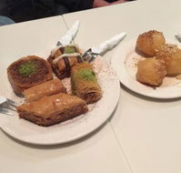 Nikos Cakes - Accommodation Bookings