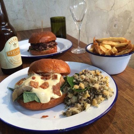 Piggery Cafe Burnham Beeches - Accommodation Bookings 0