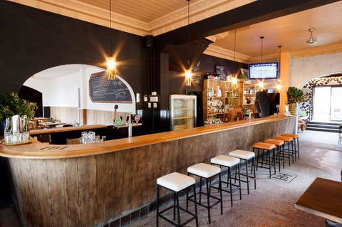 The Bridge Hotel - Accommodation Bookings 0