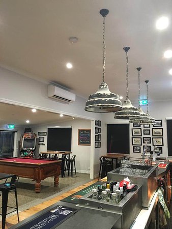 Hearn's Meredith Hotel - Accommodation Bookings 0