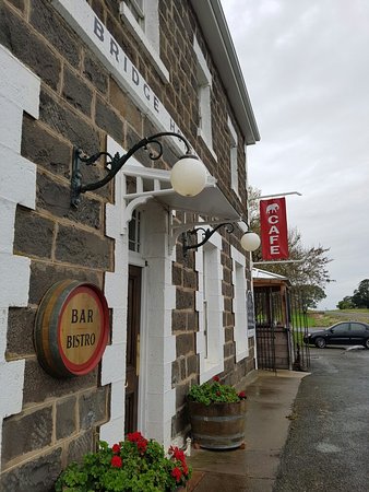 Elephant Bridge Hotel - Accommodation Bookings 0