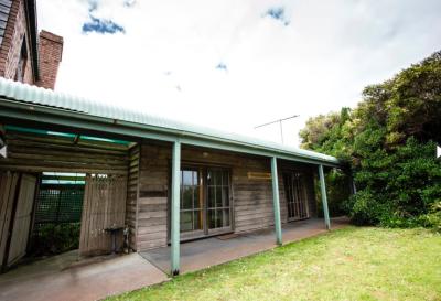 The 12 Apostles Inn / Princetown Tavern - Accommodation Bookings 9