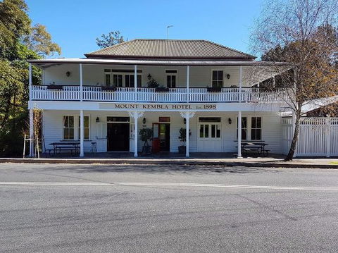 Mt Kembla Village Hotel - Accommodation Bookings 0